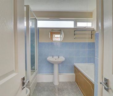 St Johns Court, Stratford-upon-Avon - Photo 3