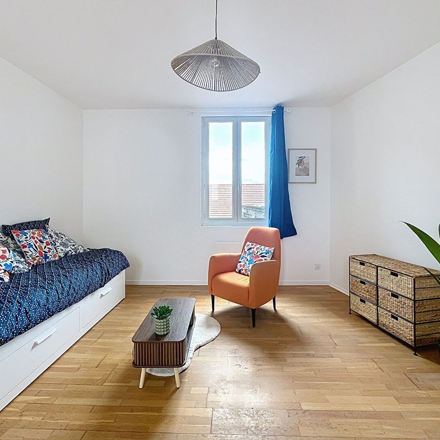 Appartement à louer - REIMS HYPER CENTRE - RUE DE VESLE - Photo 1