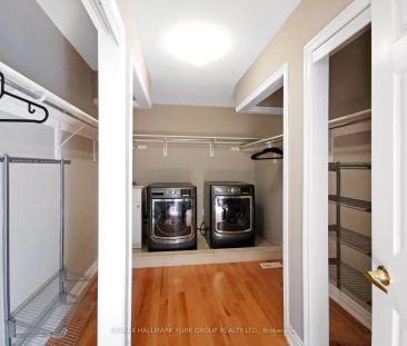 Detached Home For Lease | N9237268 - Photo 2