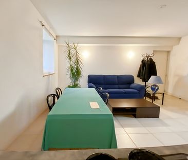 Location Appartement 4 pièces 70m² - Photo 2