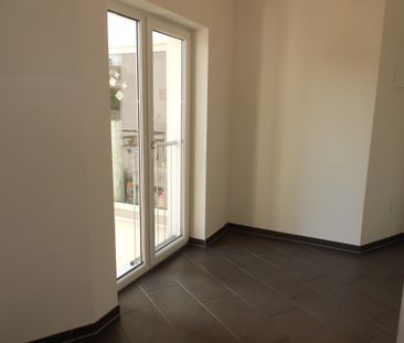 Modernes Wohnen - 2 Zimmer Wohnung mit Balkon in der Raimundstraße ... - Photo 1