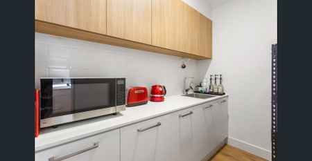 LUX LIVING AT MAGILL - Photo 5