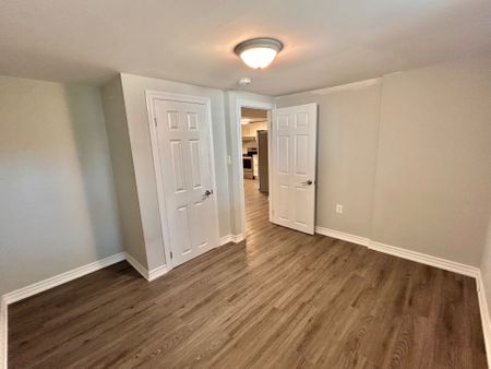 For Lease - 439 Gibbons Street Unit# Basement, Oshawa, Ontario - Photo 2