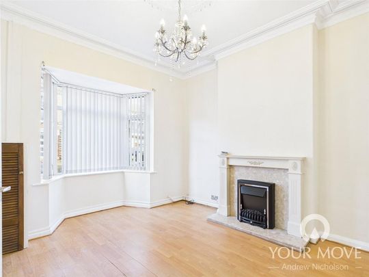 2 bedroom end of terrace house to rent - Photo 1