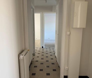 Location appartement rénové 4 pièces 73.84 m² à Romans-sur-Isère (2... - Photo 6