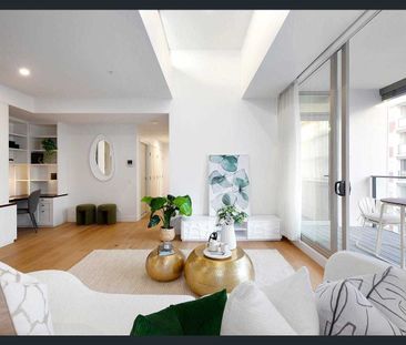 Top floor living in the heart of Lindfield - Photo 2