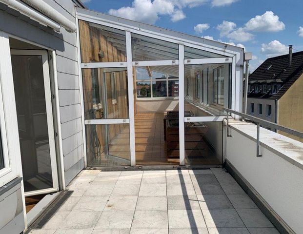 3,5-Raum-Penthouse-Wohnung mit Balkon, Wintergarten, zur Miete in zentraler Lage von Recklinghausen - Photo 1