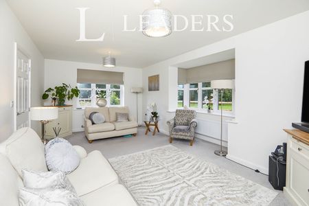 4 bedroom house to rent Foster Close, Mickleover, DE3 - Photo 2