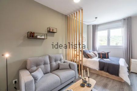 Alquiler de piso en Avenida Octavio Paz, 12 - Photo 2