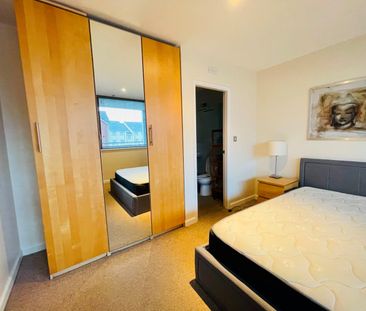 2 Bed Flat, Warwickgate House, M16 - Photo 4