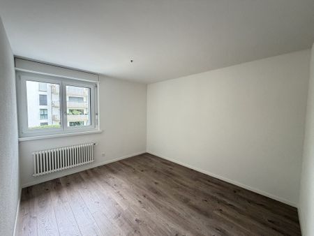 Attraktive Wohnung, nahe Bahnhof Lenzburg - Photo 2