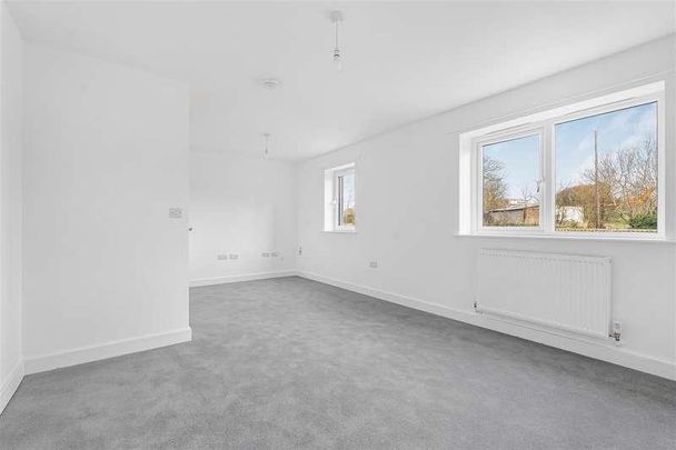 Rock Pipit Road, Trevemper, Newquay - Photo 1