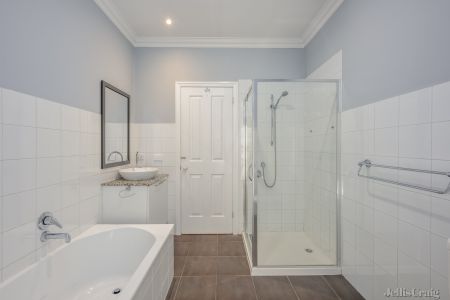7 Armadale Street, Thornbury VIC 3071 - House For Rent | Domain - Photo 2