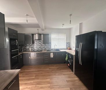 Room in a Shared House, Fulmere Crescent, S5 - Photo 4