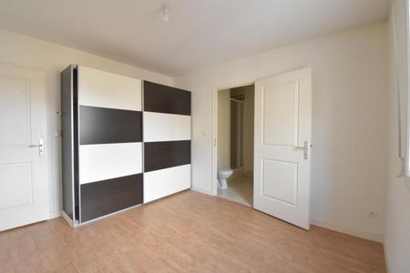 Location Appartement 4 pièces 85m² LE MANS 72000 - Photo 3