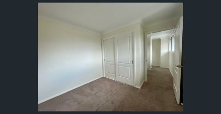 Double storey house in Spring Farm - Photo 4