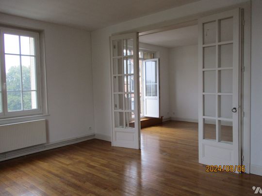 VOUZIERS, un appartement de type F3 de 120 m². - Photo 1