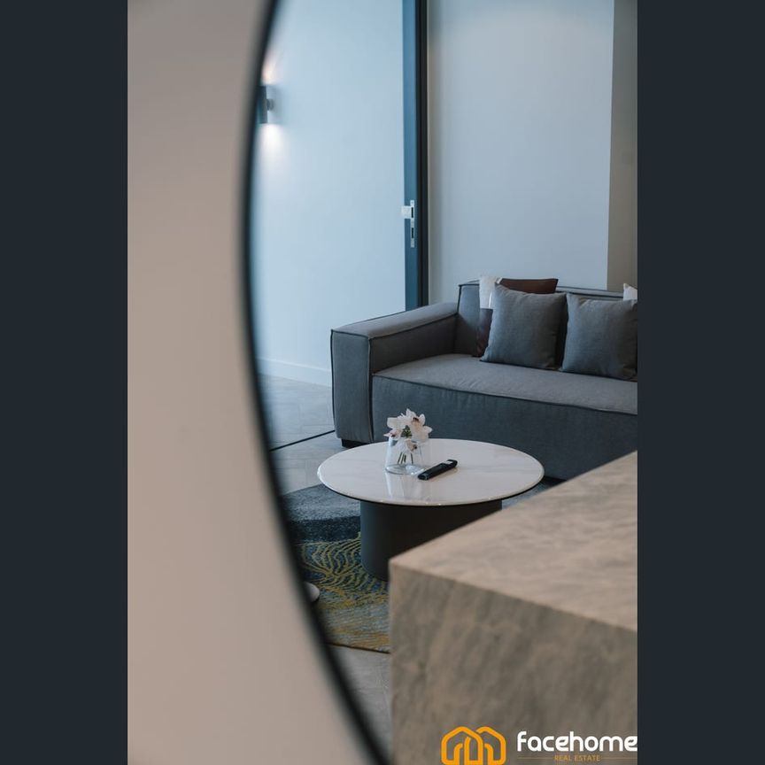 Fully Furnished Apartments at QWR - Photo 1