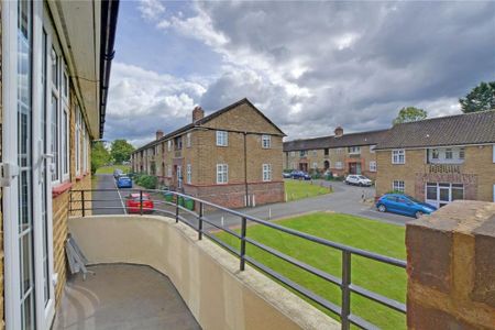 3 bedroom apartment to rent - Photo 2