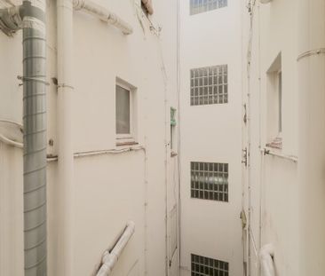 Cozy interior room next to Sants train station - Photo 4