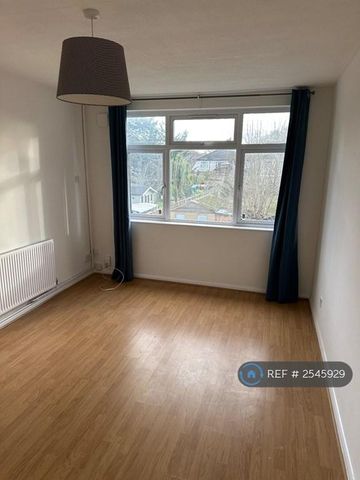 2 bedroom maisonette to rent - Photo 3