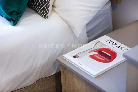 (?ppw Inc Wifi And Tv License) St James Street, City Centre, NE1 - Photo 4