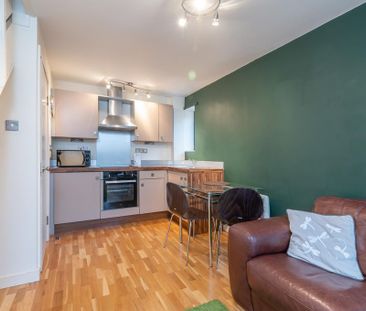 1 bedroom flat to rent - Photo 6