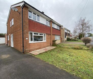 3 bedroom semi-detached house to rent - Photo 5
