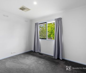 6 Jamieson Court, West Wodonga - Photo 1