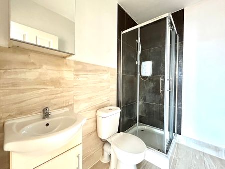 1 bedroom Studio in Connaught Road, Berkshire - Photo 5