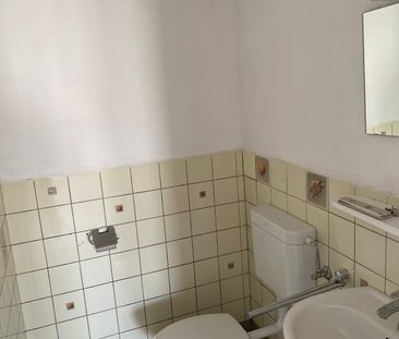 3-Zimmer-Wohnung mit separaten WC sucht Nachmieter // 4.OG links - Photo 5