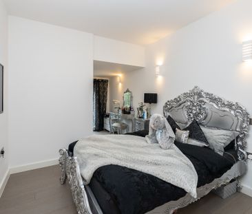 Lincoln Road, Dorking - 1 bedroomProperty for lettings - Seymours - Photo 1