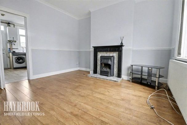 3 bedroom terraced house to rent - Photo 1