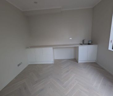 1 Bedroom + Living Room in a quiet neighbourhood - Photo 2