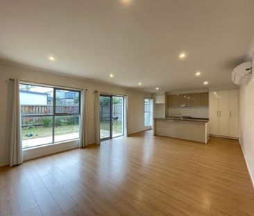 Modern Charm & Convenience in Every Corner - Photo 1