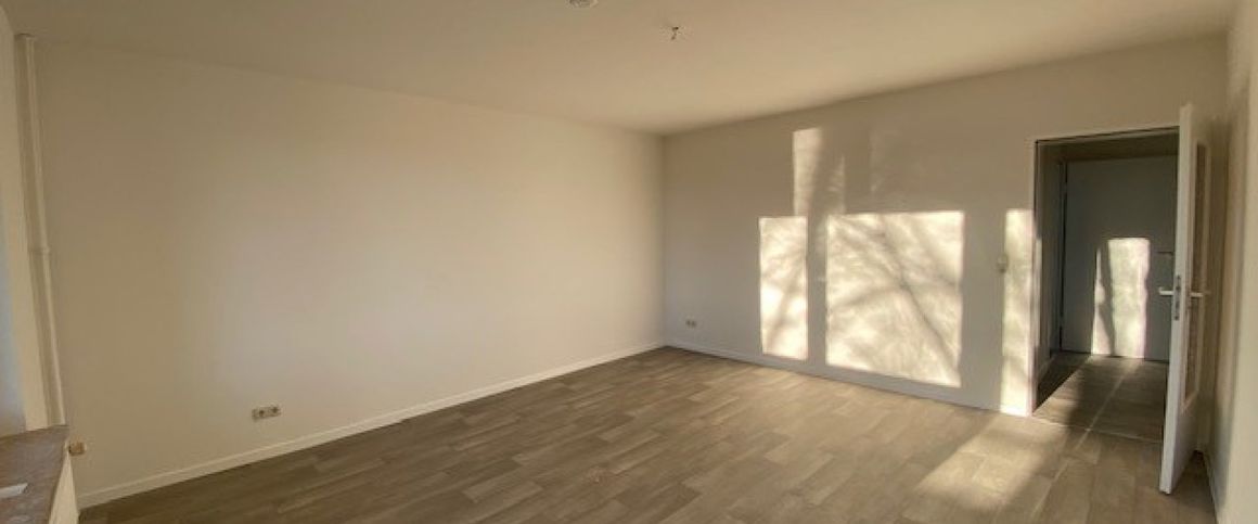 XMAS-SPEZIAL: MIETFREIE ZEIT IN BRUNSBÜTTEL Renovierte 2-Zimmer-Wohnung + Balkon OTTO STÖBEN GmbH - Foto 1