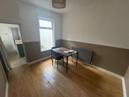 132 Donnybrook Street, Belfast BT9 7DG - Photo 4