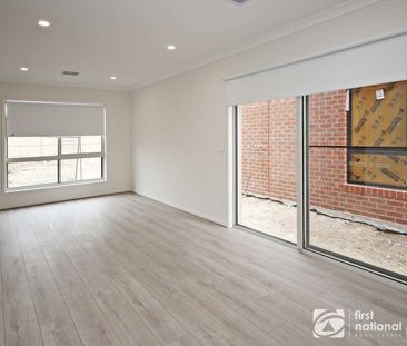 Brand-New Double-Storey Home in a Prime Location - Photo 2