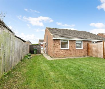 Moorhen Way, North Bersted, PO22 9DA - Photo 3