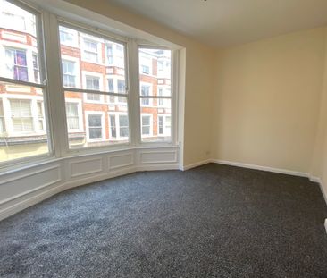 1 bed House Share - Photo 1