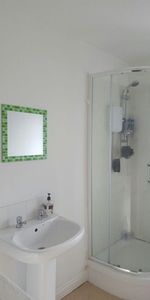 1 Bedroom Flat for Rent in Bloomfield rd central drive junction, Southshore, Blackpool, Fy - Photo 4