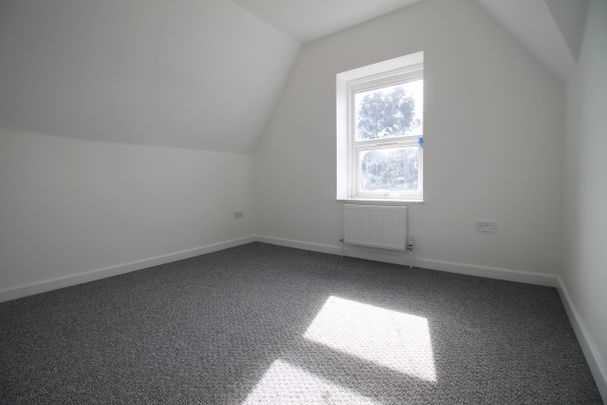 Connaught Road, Roath, Cardiff - Photo 1