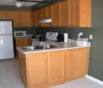 For Lease - 108 Banbrooke Crescent, Newmarket, Ontario - Photo 4