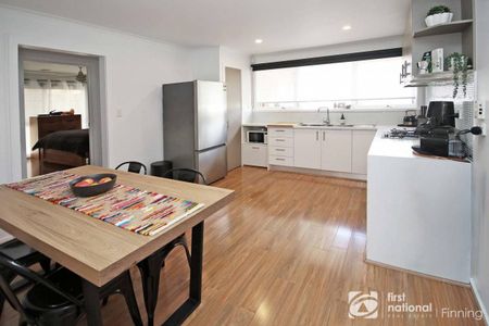 Beautifully Presented & Exceptionally Maintained 2-Bedroom Unit in the Heart of Cranbourne - Photo 4