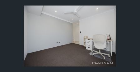 Beachside Family Living!! - Photo 4