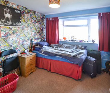 3 bedroom semi-detached house to rent - Photo 3
