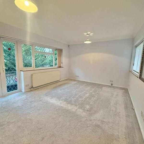 Fallowfield, Stanmore, HA7 - Photo 1