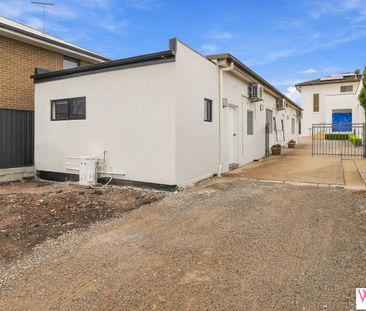 1-Bedroom Studio Including Electricity & Water - Photo 2