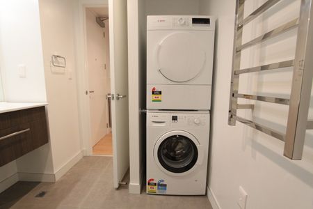 Best in CBD - Photo 5