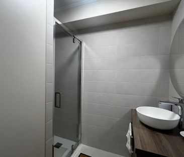 Studio avec terrasse et résidence piscine - Photo 3